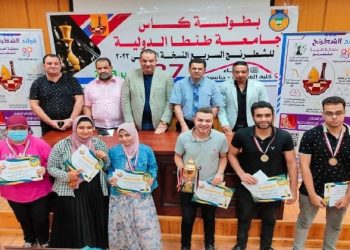 فوز الطالب جون مينا بكأس جامعة طنطا للشطرنج السريع