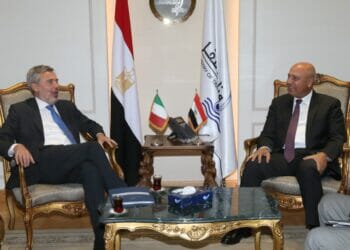 وزير النقل يبحث مع السفير الإيطالي مستجدات مشروعات النقل البحري والنقل الذكي