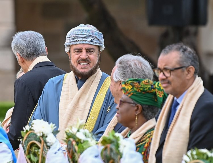 في "قمة العشرين".. سلطنة عُمان تشدد على العمل المشترك لبناء "مستقبل واحد" للحضارة البشرية 1 في “قمة العشرين”.. سلطنة عُمان تشدد على العمل المشترك لبناء “مستقبل واحد” للحضارة البشرية
