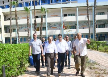 محافظ الغربية يتفقد ٧ مدارس بالمحلة للتأكد من جاهزيتها لاستقبال العام الدراسي الجديد