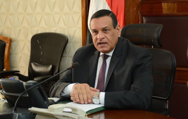 وزير التنمية المحلية يوجه برفع درجة الاستعداد بالمحافظات تحسباً لموجة الطقس السيئ التى تتعرض لها البلاد 1 وزير التنمية المحلية يوجه برفع درجة الاستعداد بالمحافظات تحسباً لموجة الطقس السيئ التى تتعرض لها البلاد
