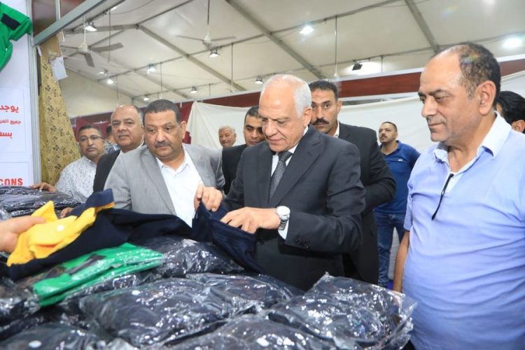 محافظ الجيزة يتابع التجهيزات النهائية لافتتاح معرض أهلاً مدارس