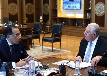 رئيس الوزراء يستعرض مع وزير الزراعة التركيب المحصولي للموسم الزراعي 2022/2023