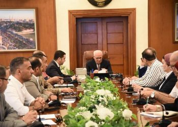 محافظ بورسعيد يستعرض  التصميم المبدئي لإقامة مجمع الصناعات المغذية بجنوب بورسعيد