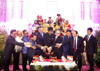 في حفل استقبال دبلوماسي السفير الإندونيسي في القاهرة يروج للآسيان ويدعو إلى التعاون لمواجهة التحديات العالمية 1 في حفل استقبال دبلوماسي السفير الإندونيسي في القاهرة يروج للآسيان ويدعو إلى التعاون لمواجهة التحديات العالمية