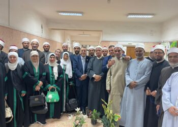 كلية التربية جامعة الإسكندرية تستضيف برنامج البناء الثقافي لأئمة وواعظات مديرية الأوقاف بالإسكندرية