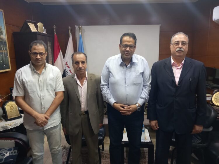 وكيل وزارة التربية والتعليم يستقبل وفد لجنة نقابة الصحفيين بالغربية