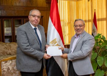 قرار جمهوري بتعيين الدكتور ياسر الجرف عميدًا لكلية التجارة بجامعة طنطا