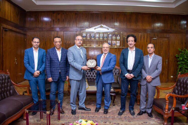 رئيس جامعة طنطا يستقبل وفد لجنة نقابة الصحفيين بالغربية 1 رئيس جامعة طنطا يستقبل وفد لجنة نقابة الصحفيين بالغربية