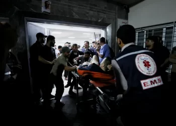 صحفى امريكى يشكك فى مزاعم الاحتلال بشأن القصف الاسرائيلى لمستشفى المعمدانى