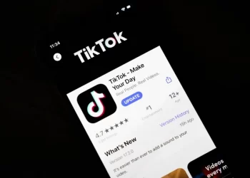 “تيك توك” تحذف أكثر من 500 ألف فيديو مرتبط بالتصعيد في غزة