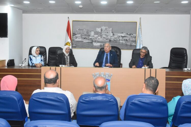 محافظ الإسكندرية يتابع أعمال لجنة التحكيم القائمة على تقييم الميادين المشاركة في مسابقة "الإسكندرية تتألق بميادينها" 1 محافظ الإسكندرية يتابع أعمال لجنة التحكيم القائمة على تقييم الميادين المشاركة في مسابقة “الإسكندرية تتألق بميادينها”