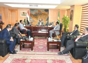 محافظ الفيوم يستقبل وفداً من وزارة الصحة لمتابعة تنفيذ المبادرة الرئاسية لإنهاء “قوائم الانتظار”