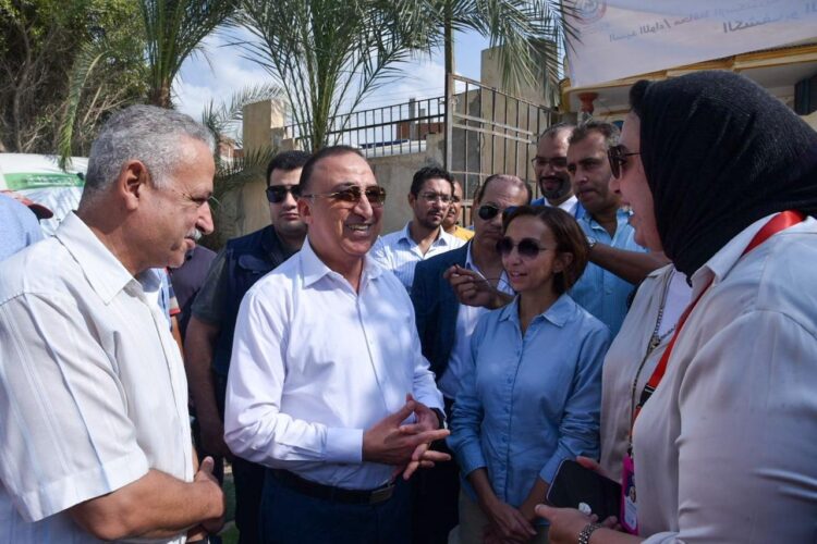 محافظ الإسكندرية يطلق قافلة طبية لخدمة أهالي قرية اليمن والقرى مجاورة لها بنطاق حي العامرية ثان.