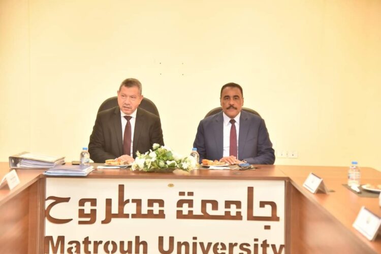 مشاركة اللواء خالد شعيب محافظ مطروح في جلسة مجلس جامعة مطروح التاسعة والستين. 1 مشاركة اللواء خالد شعيب محافظ مطروح في جلسة مجلس جامعة مطروح التاسعة والستين.