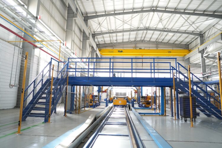 افتتاح مصنع إنتاج الفلنكات الخرسانية الخاصة بمشروع القطار الكهربائي السريع. 1 افتتاح مصنع إنتاج الفلنكات الخرسانية الخاصة بمشروع القطار الكهربائي السريع.