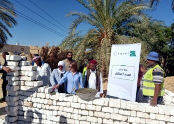 محافظ مطروح يشيد بجهود المشاركة المجتمعية لمؤسسة مصر الخير بسيوة.