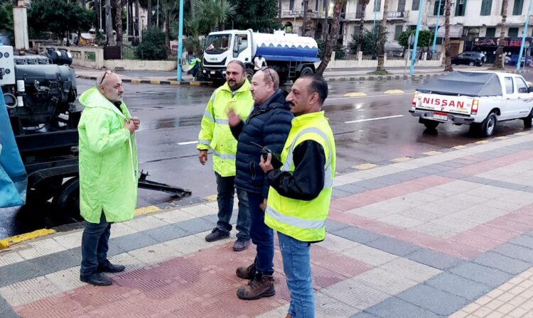 جولة تفقدية لرئيس صرف إسكندرية علي تمركزات السيارات اثناء الأمطار. 1 جولة تفقدية لرئيس صرف إسكندرية علي تمركزات السيارات اثناء الأمطار.