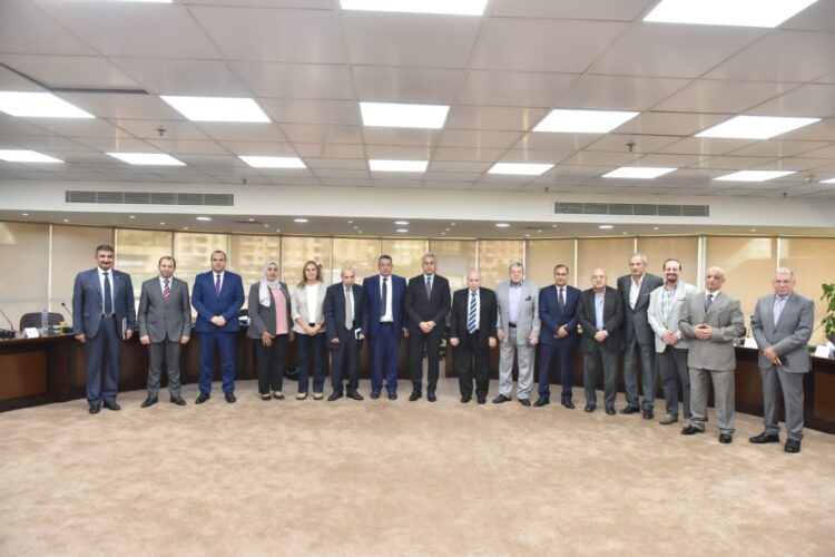 وزير العمل لقيادات”الإتحاد المصري لمقاولي البناء والتشييد”: القطاع الخاص شريك رئيسي في التنمية.