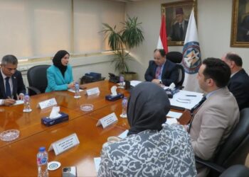 وزير المالية يلتقي سفيرة مملكة البحرين في القاهرة لتعزيز سبل التعاون المشترك.