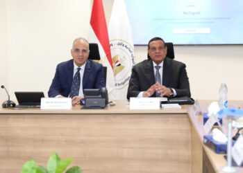 وزيرا الري والتنمية المحلية يتابعان اجراءات التعامل مع موسم الأمطار الغزيرة والسيول.