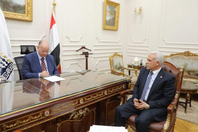 محافظ القاهرة يعتمد جدول امتحانات الفصل الدراسي الأول للعام الدراسى 2023/2024 1 محافظ القاهرة يعتمد جدول امتحانات الفصل الدراسي الأول للعام الدراسى 2023/2024