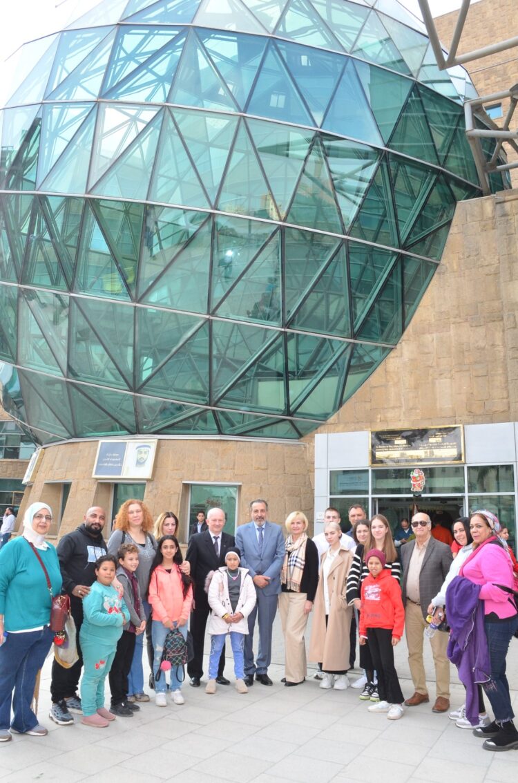 هدايا وأغانى روسية لأطفال مستشفى 57357