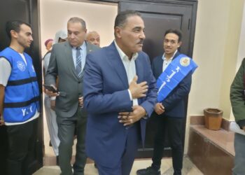 محافظ مطروح يشارك في مؤتمر مديرية الشباب والرياضة للتوعية بأهمية المشاركة السياسية