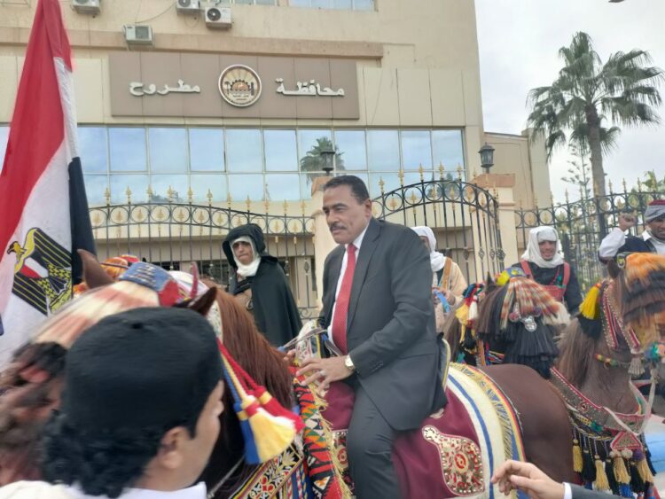 عروض للفروسية بمطروح خلال احتفالات العيد القومي ال108 للمحافظة 1 عروض للفروسية بمطروح خلال احتفالات العيد القومي ال108 للمحافظة
