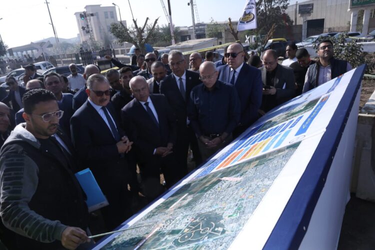 وزير النقل يتفقد مواقع العمل بعدد من مشروعات الطرق والكباري بمحافظتي كفر الشيخ والدقهلية