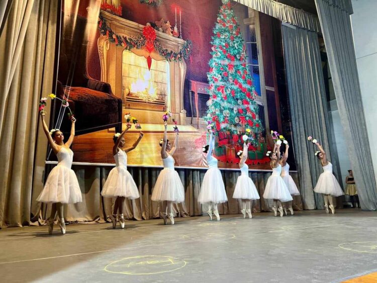 استديوهات الروسي تحتفل بختام عام 2023