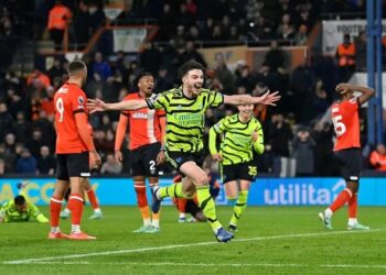 ” مباراة تأمين الصدارة ” أرسنال يفوز لوتون تاون في مباراة مثيرة