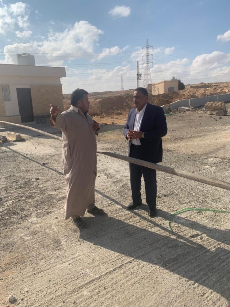 محافظ مطروح يتفقد منطقة كوبري فوكة