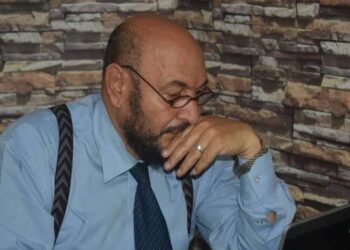 رئيس التحرير يكتب : ياالله .. بنت مصر عاملة بالمجارى بمؤهل جامعى ودراسات عليا فكيف تستقيم الحياه .