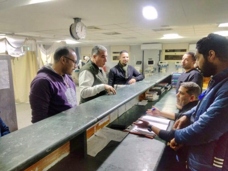 وكيل الصحة بمطروح يحيل المتغيبين عن العمل بمستشفى الحمام المركزي للتحقيق