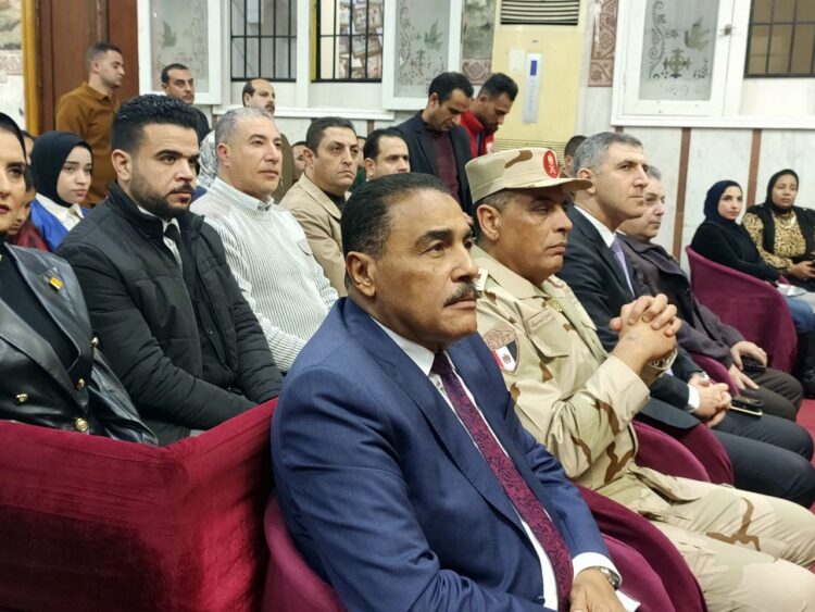 محافظ مطروح يحضر قداس عيد الميلاد المجيد في كنيسة السيدة العذراء مريم 1 محافظ مطروح يحضر قداس عيد الميلاد المجيد في كنيسة السيدة العذراء مريم