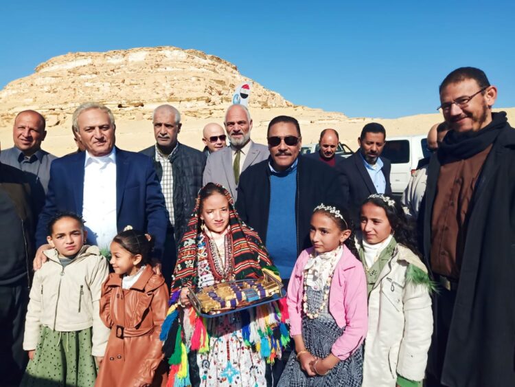 محافظ مطروح يضع حجر اساس محطة إزالة الحديد والمنجنيز بسيوة 1 محافظ مطروح يضع حجر اساس محطة إزالة الحديد والمنجنيز بسيوة