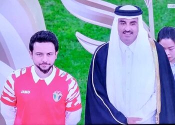 في لقاء الأشقاء .. الكأس لقطر والأردن بطل