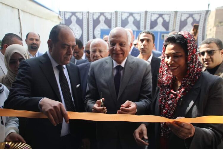 محافظ الجيزة يفتتح معرض اهلاً رمضان بأرض المطار بإمبابة لتوفير السلع والمنتجات الغذائية بأسعار مخفضة