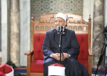 درس التراويح بالجامع الأزهرالناس في رمضان ثلاثة أصناف والفائز من اجتهد في الطاعات