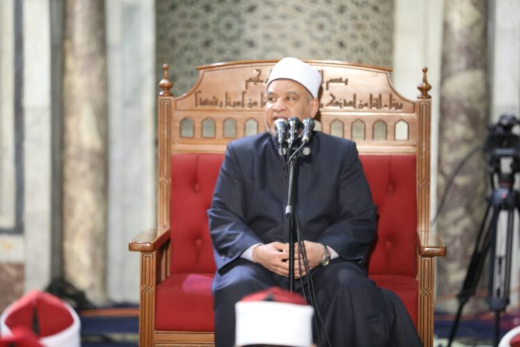 درس التراويح بالجامع الأزهرالناس في رمضان ثلاثة أصناف والفائز من اجتهد في الطاعات