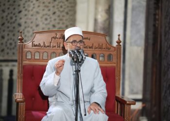 *درس التراويح بالجامع الأزهر: القلوب في زمننا في أمس الحاجة لأن تكون تقية نقية بعيدة عن الحقد والحسد