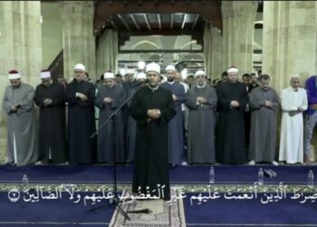 قُرّاء الجامع الأزهر يمتعون الأسماع والأفئدة بأربع قراءات في صلاتي العشاء والتراويح