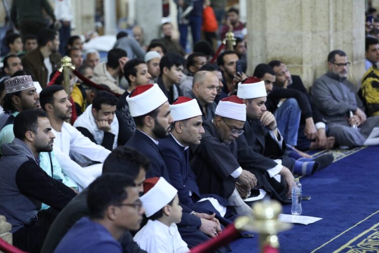 رئيس جامعة الأزهر نقض العهود والاستقواء والظلم يأتي بعدهم هزيمة وخزي 1 رئيس جامعة الأزهر نقض العهود والاستقواء والظلم يأتي بعدهم هزيمة وخزي