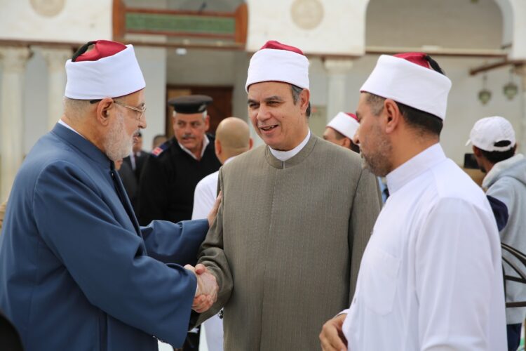 وكيل الأزهر يشارك في الإفطار الجماعي للطلاب الوافدين بالجامع الأزهر 1 وكيل الأزهر يشارك في الإفطار الجماعي للطلاب الوافدين بالجامع الأزهر