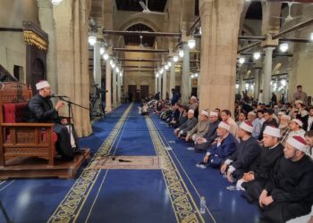 درس التراويح بالجامع الأزهر: القرآن هو الشفاء لما في الصدور والصاحب الوفي لصاحبه