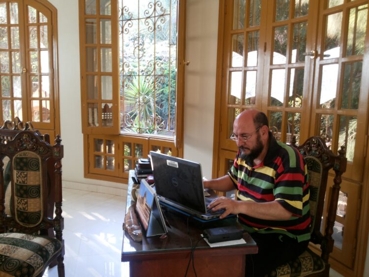 محمود الشاذلى يكتب : يقينا .. متصالح مع نفسى لأننى أقول الحق الممزوج بالمصداقية . 1 محمود الشاذلى يكتب : يقينا .. متصالح مع نفسى لأننى أقول الحق الممزوج بالمصداقية .