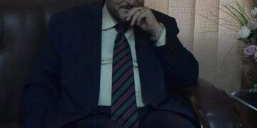 محمود الشاذلى يكتب : التسول بصراحه وكيفية الخروج من نفقه المظلم .
