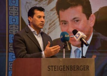 وزير الشباب والرياضة يلتقي كبري مؤسسات القطاع الخاص وممثلي مبادرة توظيف مصر لبحث ملفات تشغيل الشباب