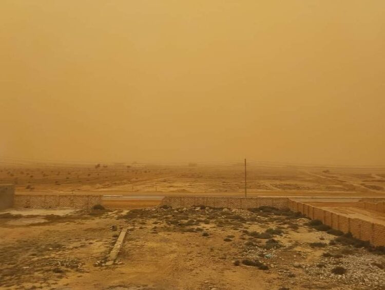 عاصفة ترابية تضرب محافظة مطروح مع ارتفاع درجات الحرارة 1 عاصفة ترابية تضرب محافظة مطروح مع ارتفاع درجات الحرارة